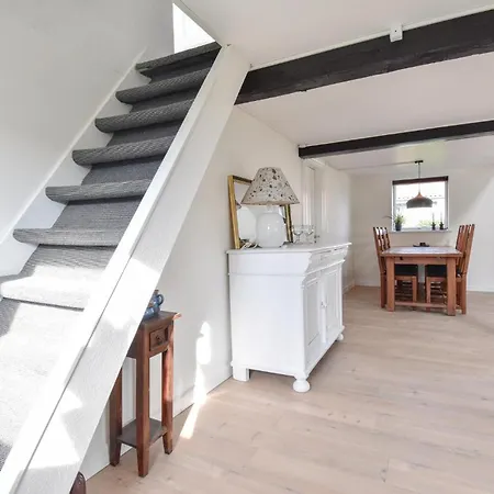 Three-bedroom In Tatil Evi