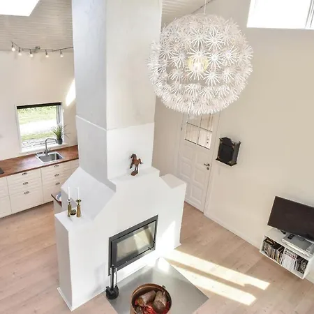 Holiday home Three-bedroom Holiday In