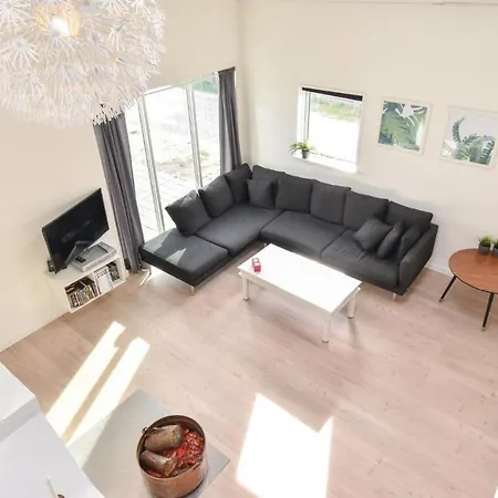 Three-bedroom Holiday In